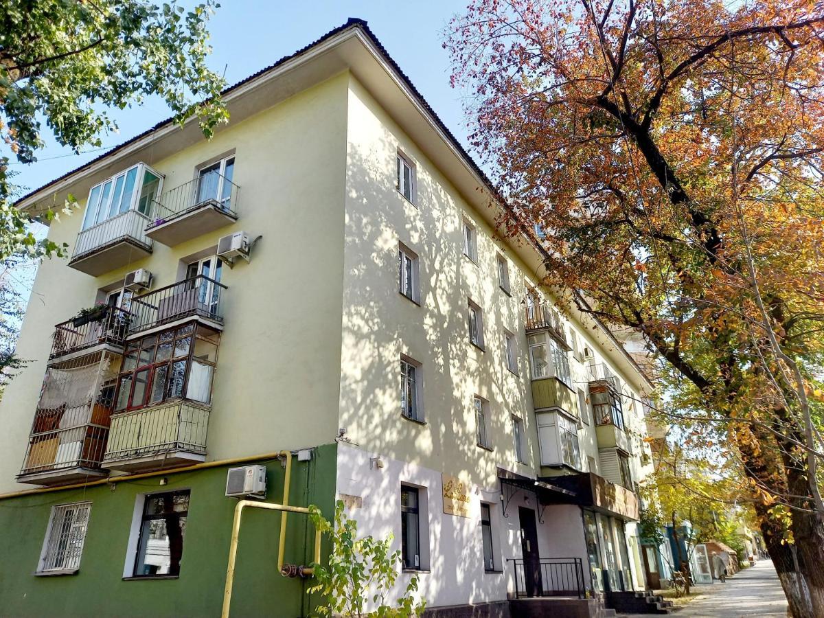 "В Центре Города" Квартира - "Downtown" Apartment Almaty Exterior foto